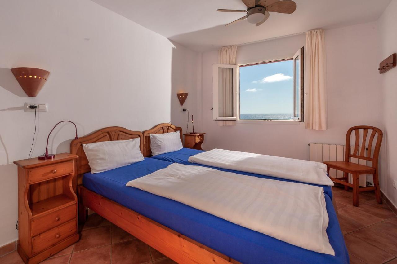 Residencial Playa Mar Apartman Cala Mandia  Kültér fotó