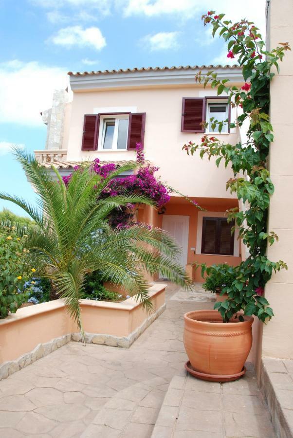 Residencial Playa Mar Apartman Cala Mandia  Kültér fotó