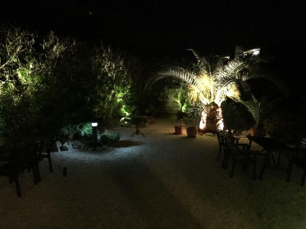 Residencial Playa Mar Apartman Cala Mandia  Kültér fotó