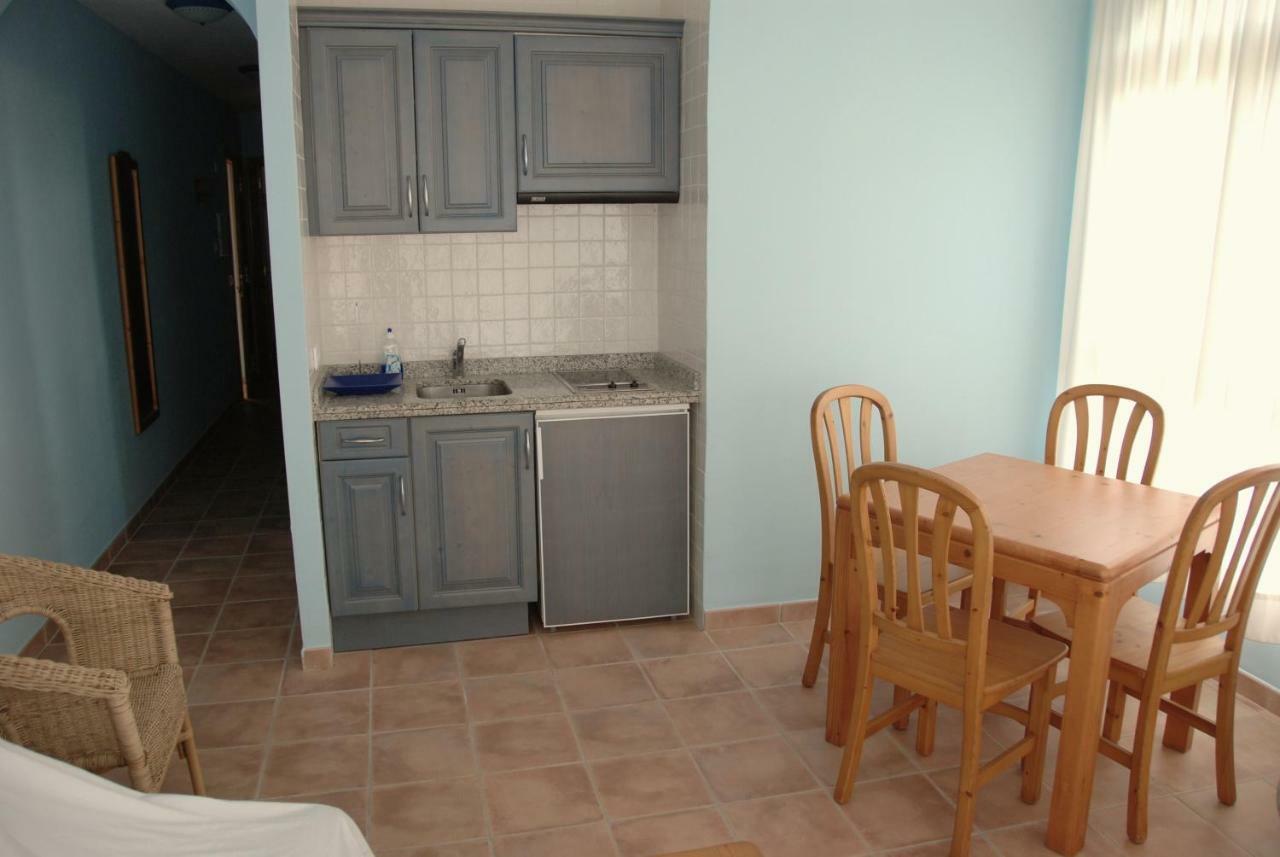 Residencial Playa Mar Apartman Cala Mandia  Kültér fotó